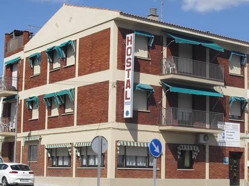 Hostal Rodes เมกิเนนซา ภายนอก รูปภาพ